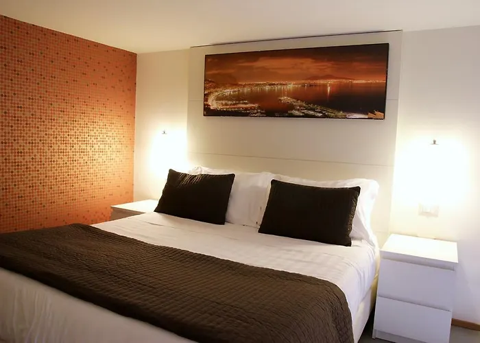 Napolart 4* נאפולי