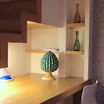 Napolart Bed & Breakfast 4*