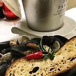 Napolart Bed & Breakfast 4*